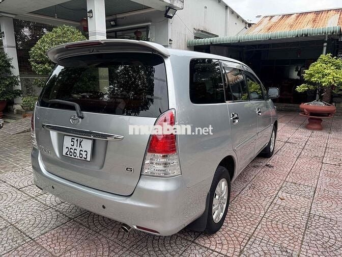 Toyota Innova G 2011 Bạc 153000 km