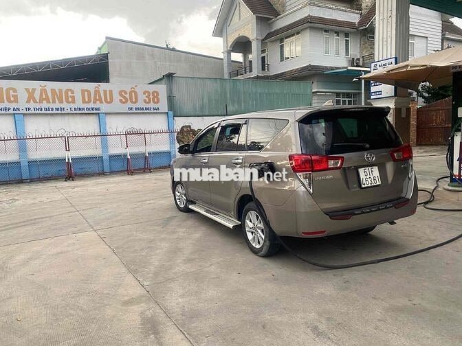 Toyota Innova 2017 2.0E - 120000 km