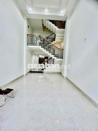 Nhà Mới Xây Full Nội Thất DT250m2 1Trệt 1Lửng 3Lầu 5Pn 5Wc Hẻm Nhựa 8M