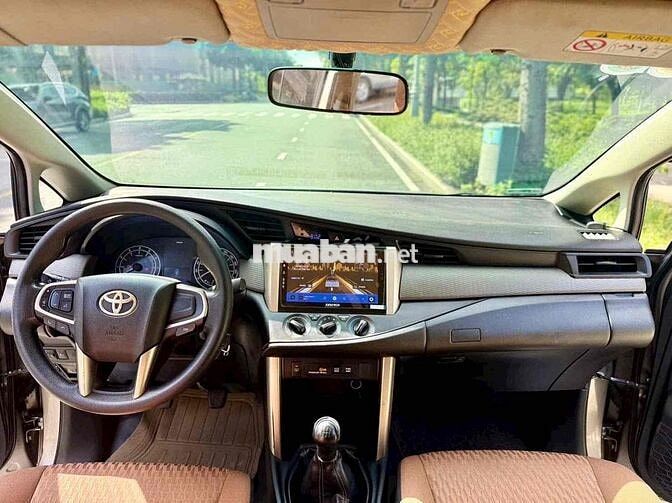 Toyota Innova 2017 2.0E - 120000 km