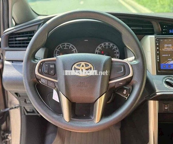 Toyota Innova 2017 2.0E - 120000 km