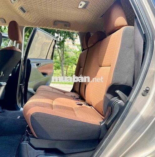 Toyota Innova 2017 2.0E - 120000 km