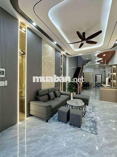 Nhà 2 Tầng 2 mê đúc Kiệt ô tô Lạc Long Quân