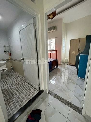 Cho thuê nhà nguyên căn liền kề khu dân cư Làng Đại Học - Phước Kiển