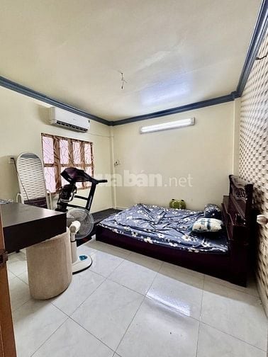  Như biệt thự - Nhỉnh 5 tỷ - 2 tầng 4pn - gấp bán.