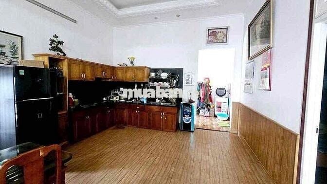 Nhà Bảo Lộc - Phường Lộc Sơn - 220m2 (10mx22m) ẵn 100m thổ cư hẻm oto