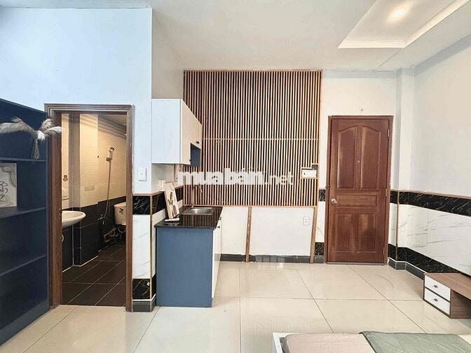 STUDIO FULL NỘI THẤT, THANG MÁY CỬA SỔ TRỜI GẦN CẦU NGUYỄN VĂN CỪ