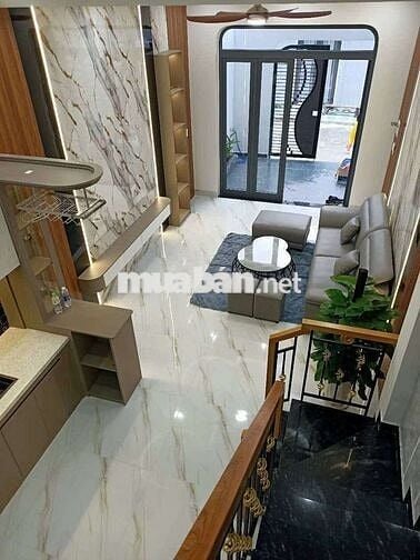 Nhà 2 Tầng 2 mê đúc Kiệt ô tô Lạc Long Quân