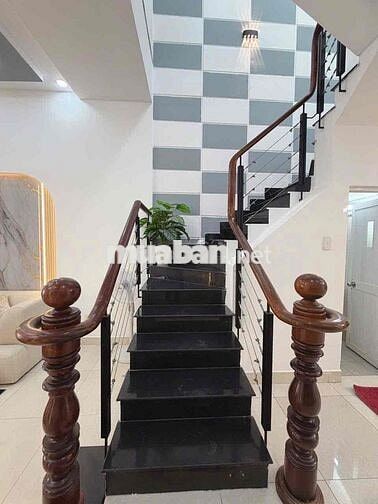 Nhà Bán 4x15,2 Hẻm 363// Đường Bình Trị Đông, Bình Tân.