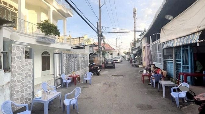 Bán nhà 1 trệt 2 lầu, Mặt tiền đường 10m, Thạnh Mỹ Lợi, Quận 2