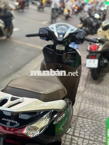 Honda Lead 125cc 2016 bs 59h1-65297