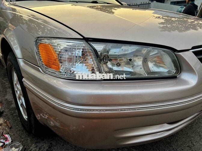 Toyota Camry GLI 2001