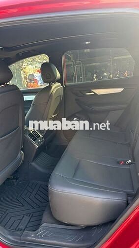 VinFast VF8 Plus Đỏ 2023