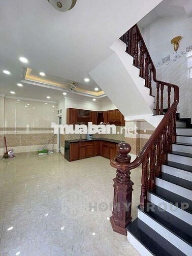 NHÀ 3 TẦNG 5PN 5WC KHU BÊN SÔNG, GẦN GIGAMALL ĐƯỜNG 17 HIỆP BÌNH CHÁNH