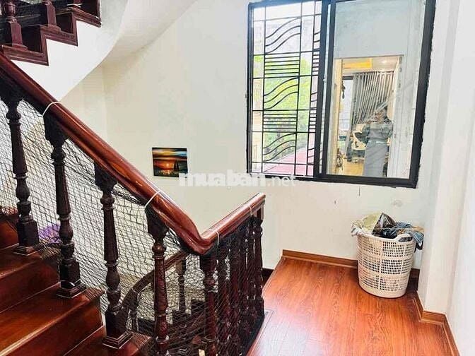 BÁN NHÀ HOÀNG HOA THÁM  – NGÕ THÔNG – 30M RA PHỐ – KHÔNG QUY HOẠCH