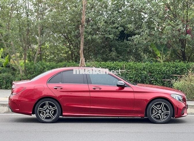 Mercedes Benz C Class 2019 C300 AMG - 76000 km