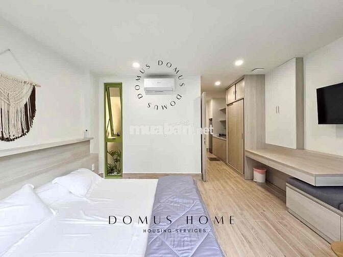 Căn hộ ban công Full nội thất - ngay trung tâm quận 7, khu ăn uống