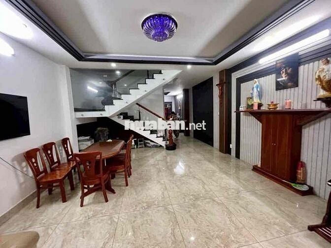 Bán rẻ bán nhanh mặt tiền Bình Tân giáp Tân Phú