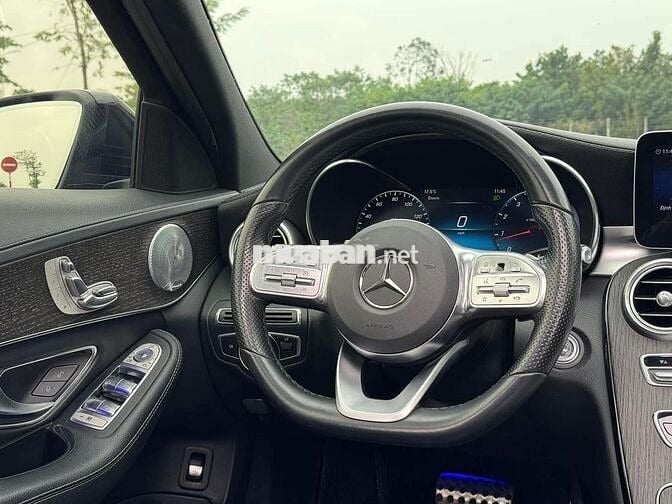 Mercedes Benz C Class 2019 C300 AMG - 76000 km