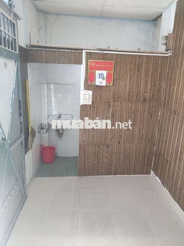 NHÀ NHỎ MẶT HẺM RIÊNG BIỆT 1 SẸT DỂ TÌM PH 1 NGƯỜI. CÓ ĐH ĐIỆN NƯỚC WC