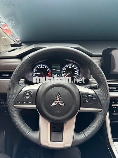 Siêu lướt Xpander 2025 Premium 8000 km