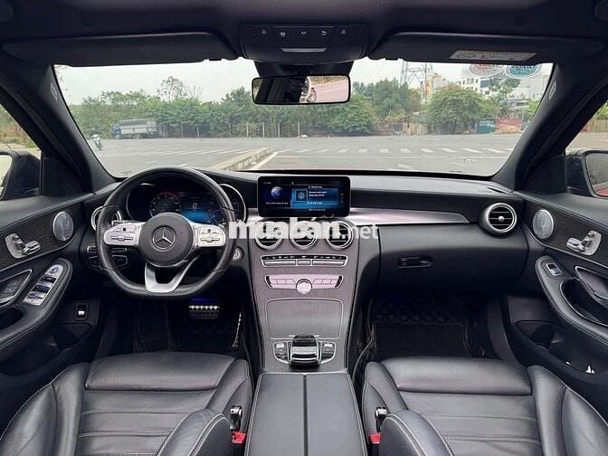 Mercedes Benz C Class 2019 C300 AMG - 76000 km