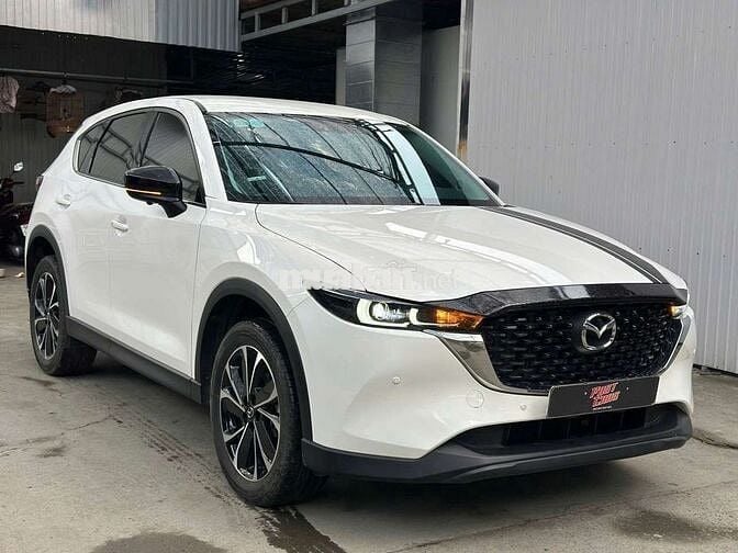 Mazda CX5 2023 Deluxe 2.0L, màu trắng,11.000 km