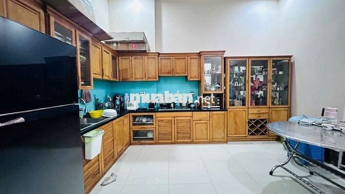 Bán nhà 1 trệt 2 lầu MT KD Hoàng Diệu