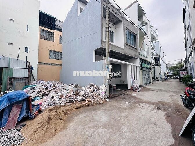 BÁN LÔ ĐẤT 90M2- NGANG 8M- PHÁP LÝ CHUẨN- HXH- NGAY PHẠM VĂN ĐỒNG