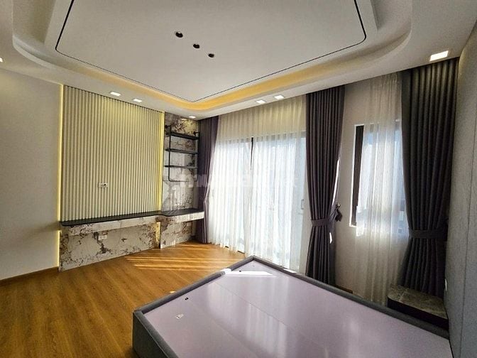 Bán nhà 6 tầng phố Thái Hà 12 Tỷ 950tr 