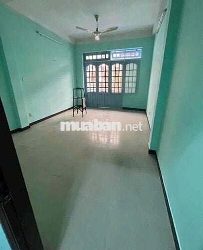 Cần cho thuê nhà hxt 4.1x18m 2 lầu st 4pn 3wc nhà sạch sẽ 14.999000d