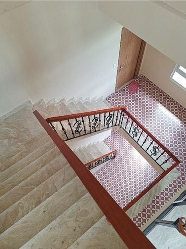 Mua đất có sẵn biệt thự sân vườn vừa xây dựng mới