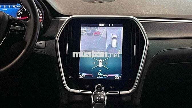 Vinfast Lux SA2.0 2020 Plus