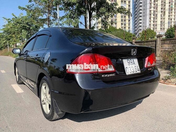 Honda civic dáng thể thao phiên bản đủ