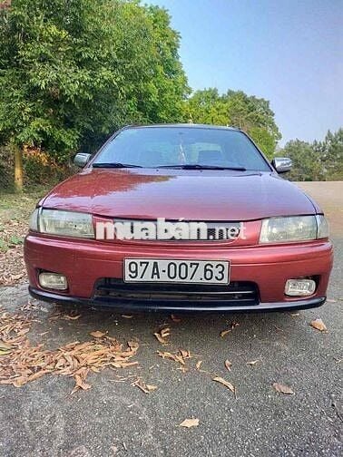 Mazda 323 Đỏ Số sàn