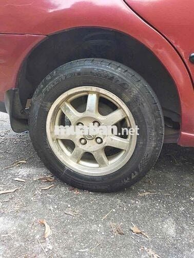 Mazda 323 Đỏ Số sàn