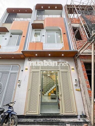 NHÀ 2 LẦU XÂY MỚI - HẺM 137 HOÀNG QUỐC VIỆT