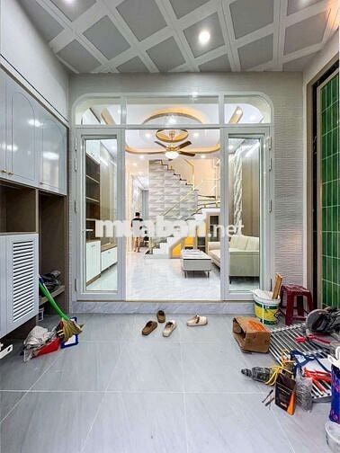 NHÀ 2 LẦU XÂY MỚI - HẺM 137 HOÀNG QUỐC VIỆT