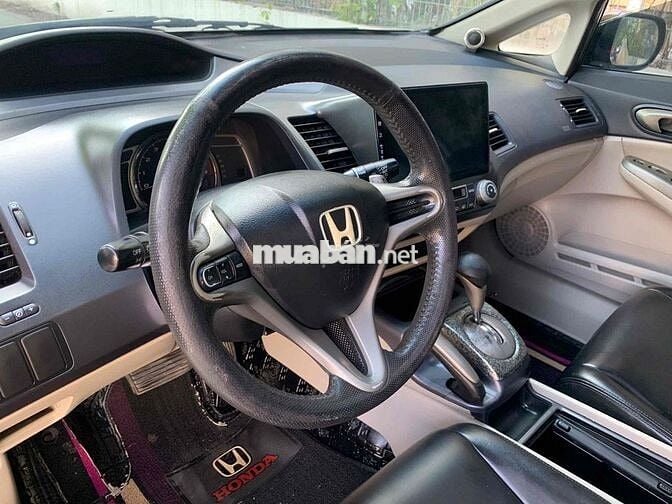 Honda civic dáng thể thao phiên bản đủ