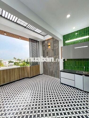 NHÀ 2 LẦU XÂY MỚI - HẺM 137 HOÀNG QUỐC VIỆT