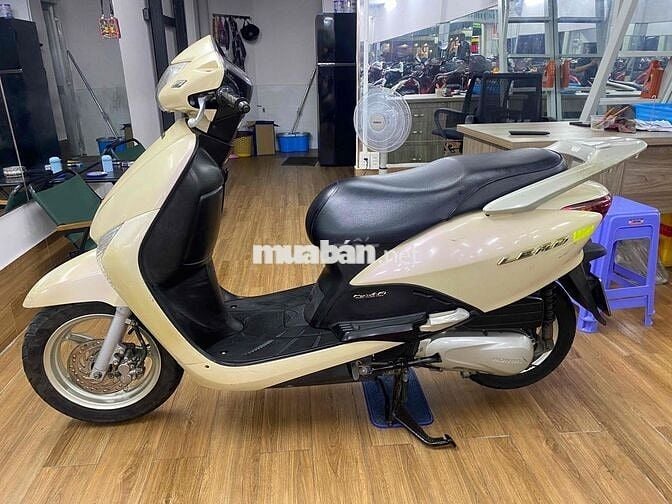 Honda Lead 2012 Fi đá chống tắt máy