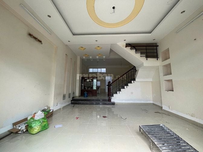 CHO THUÊ NHÀ VÀO Ở NGAY 1 TRỆT 2 LẦU 3PN 4WC, ĐƯỜNG 8, HẺM 652 Q13