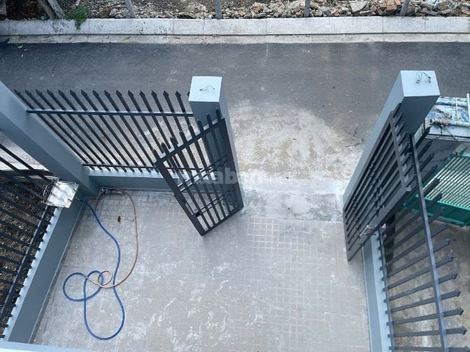 CHO THUÊ NHÀ VÀO Ở NGAY 1 TRỆT 2 LẦU 3PN 4WC, ĐƯỜNG 8, HẺM 652 Q13