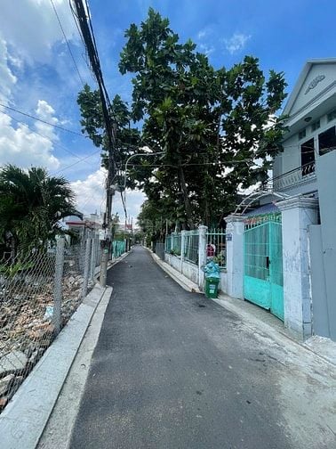 CHO THUÊ NHÀ VÀO Ở NGAY 1 TRỆT 2 LẦU 3PN 4WC, ĐƯỜNG 8, HẺM 652 Q13