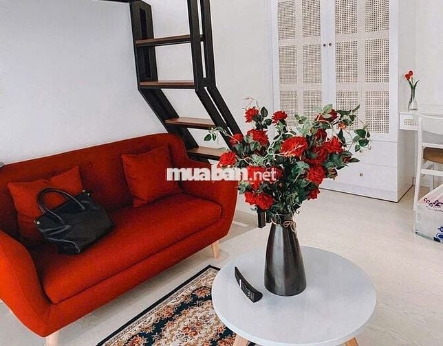 CHO THUÊ PHÒNG CÓ GÁC BAN CÔNG FULL NỘI THẤT HẺM OTO NGAY TRUNG TÂM Q3