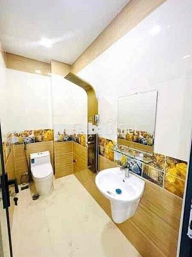 Chủ cần bán gấp siêu phẩm 5 tầng Mã Lò- sát Tân Phú- ô tô vô nhà.