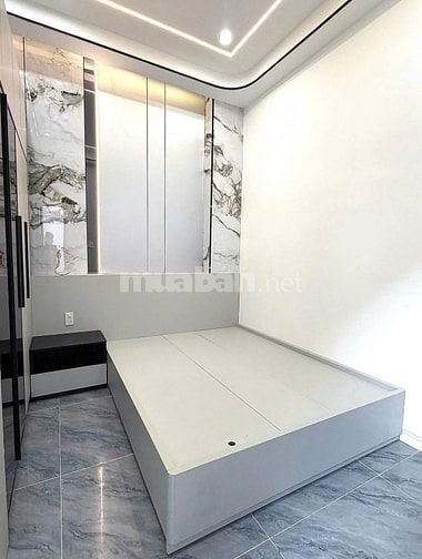 Bán gấp nhà An Phú Đông, Q.12. (68m2) chỉ 1tỷ960, hẻm 6m, sổ riêng