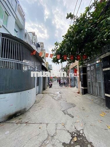 Kẹt tiền bán nhà đẹp hẻm xe hơi đường 48 HBC. DT 66m2, sàn 117.15m2