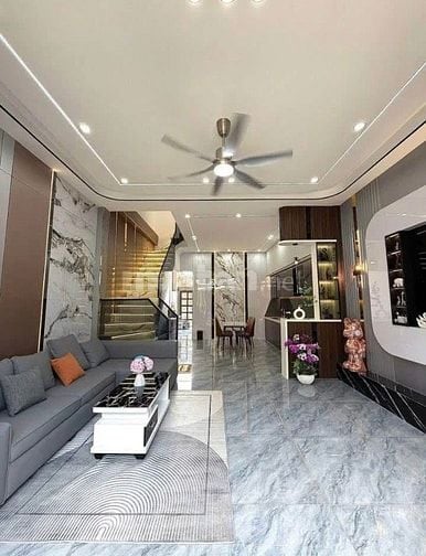 Bán gấp nhà An Phú Đông, Q.12. (68m2) chỉ 1tỷ960, hẻm 6m, sổ riêng