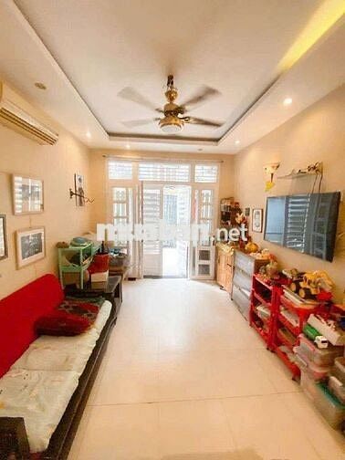 Nhà sát mặt tiền Trần Huy Liệu, xây 4 tầng bê tông cứng, 4 PN 7 tỷ